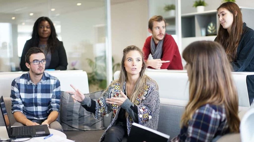 La piaga dei meeting inutili: come evitare gli sprechi di tempo e rendere le riunioni più produttive